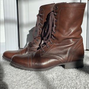 Steve Madden Lace up boots